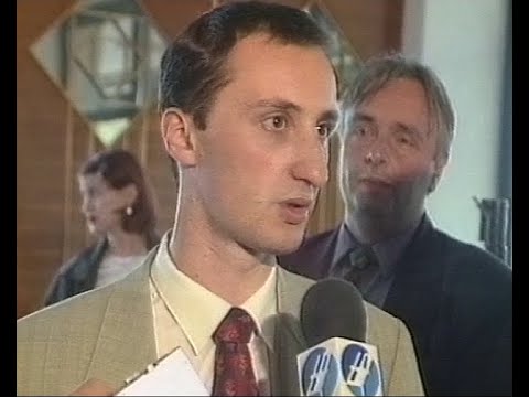 Видео: БЛАГОТВОРИТЕЛЕН БЛИЦТУРНИР ПО ШАХ НА 40 ДЪСКИ - ВЕСЕЛИН ТОПАЛОВ (2000)