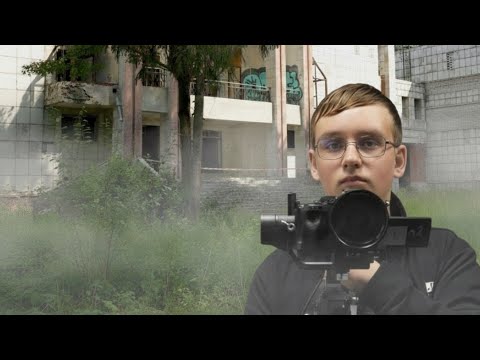 Видео: Нашли заброшенный лагерь с электричеством в лесу