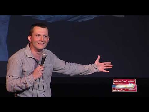 Видео: АДВОКАТИТЕ ВО МАКЕДОНИЈА!- УРНЕБЕСЕН СТЕНД АП КЛИП СО НИКОЛА ТОДОРОСКИ