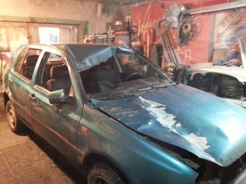 Видео: VW Golf 3 В хлам. Как выровнять крышу.  Часть №1