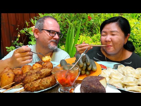 Видео: МУКБАНГ Люля КЕБАБ, Манты и маринованные огурцы./ Конфликтные ли мы люди?/ MUKBANG kebab, manti.