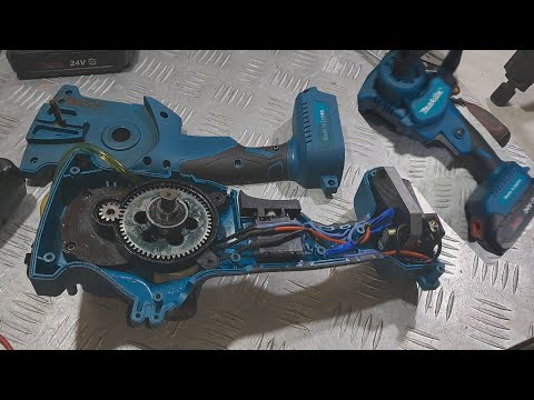 Видео: Аккумуляторная мини-пила Makita (Китай) не работает - неудачный ремонт.