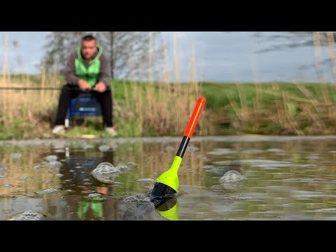 Видео: ДЕД ПРОДАЛ НАСАДКУ и КАРАСЯ ВЕДРО!!! РЫБАЛКА на КАРАСЯ с ПОПЛАВКОМ