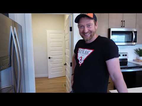 Видео: МОДЕЛЬНЫЙ ДОМ ЗА 620000$! НАША РЕАКЦИЯ! 10.08.2022