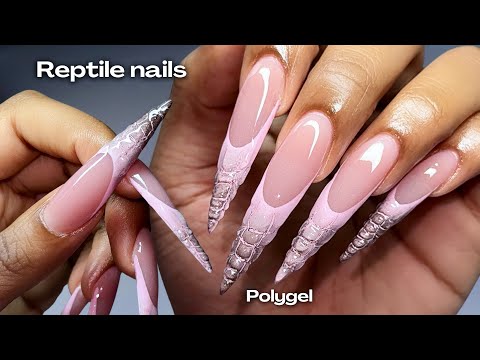 Видео: Ногти с розовыми рептилиями 🐍💗 урок по наращиванию ногтей полигелем ♡ как сделать полигель шаг за...