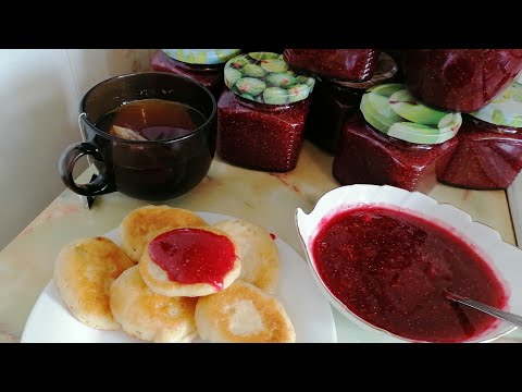 Видео: Джем из лесной (полевой) клубники клубничный рай. Jam from wild (field) berries strawberry paradise.