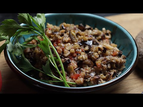 Видео: Такой Икры из Баклажанов вы еще не пробовали! Как готовить Вкусно Баклажанную Икру! Рецепт от шефа!