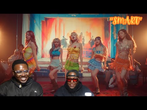 Видео: LE SSERAFIM (레세라피미) ОФИЦИАЛЬНЫЙ MV "Smart" (РЕАКЦИЯ!)