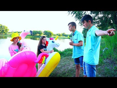 Видео: МАЛЬЧИКИ НА ОЗЕРЕ!! ЧТО ПРОИЗОШЛО...