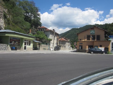 Видео: ПЪТУВАНЕ ИЗ ЗАПАДНИТЕ РОДОПИ /част 15/. ПЛОВДИВ - КРИЧИМ - ДЕВИН