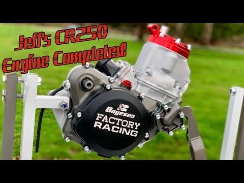 Видео: Завершаем сборку двигателя Honda CR250 Джеффа Уокера! Часть 2