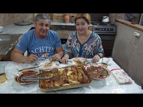 Видео: У вас есть курица и картошка? Залейте это кефиром! Невероятно просто и вкусно!