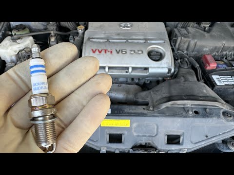 Видео: Как заменить свечи зажигания и клапан PCV на двигателе Toyota 3.3 V6 (3MZ-FE).