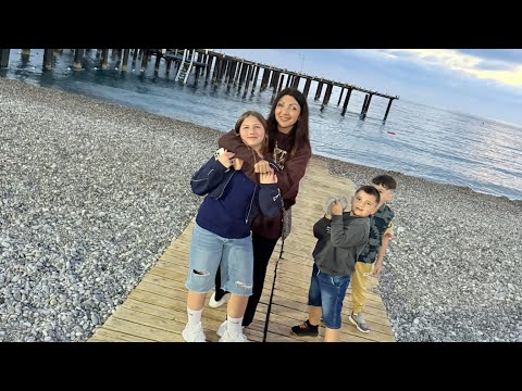 Видео: 🇹🇷#2 первый день самый тяжёлый ! Скучала по моим кактусам 😊горы клубники