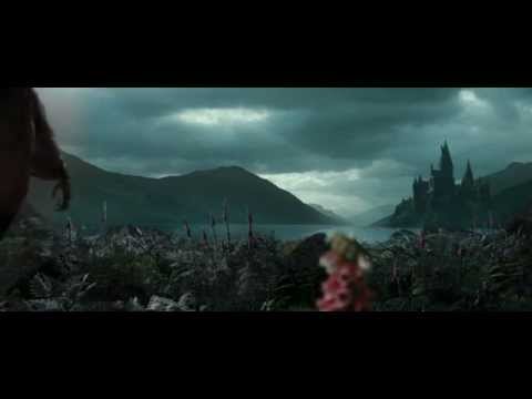 Видео: Первый поцелуй