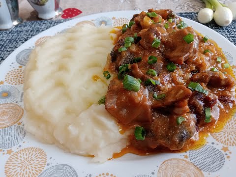 Видео: КУРИНЫЕ ЖЕЛУДКИ В СМЕТАНЕ! Мягкие и нежные/Chicken stomachs stewed in sour cream