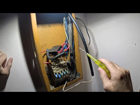 Видео: ✅ Аварийный вызов ⚡️ЭЛЕКТРИКА⚡️ Что-то загорелось 🔥😱 в щитке дома!