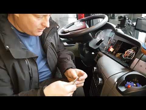 Видео: Установка магнитолы на MAN TGX 2008 г.