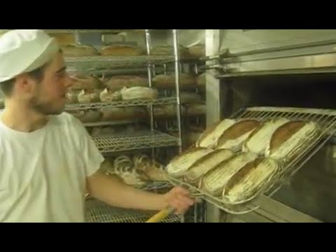 Видео: Пекарня от А до Я. Работа пекаря. Английский пекарь Vincent Talleu