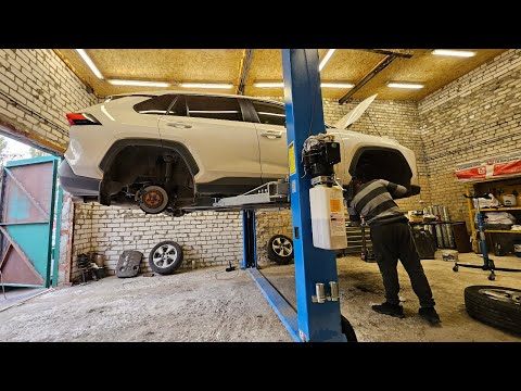 Видео: RAV4 2020 Проехал 190 тысяч за 5,5 лет. Полёт нормальный. Нюансы. Когда менять резину?