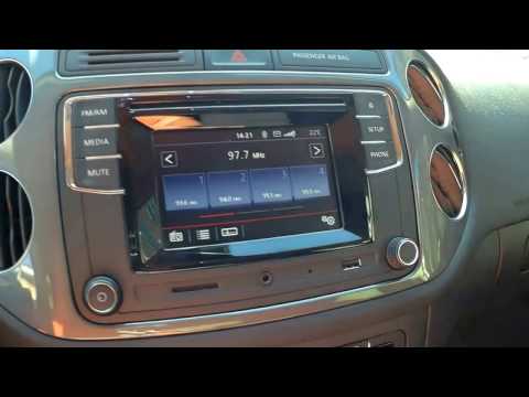 Видео: Небольшой обзор штатной магнитолы для Volkswagen Rcd330