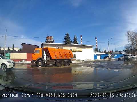 Видео: От пешеходов нужно ждать всего и иметь хорошую реакцию.