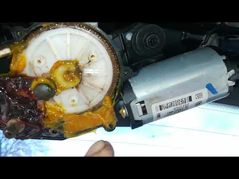 Видео: Volkswagen Touareg не работает задний стеклоочиститель
