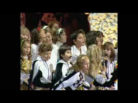 Видео: Домисолька и Елизавета Макеева - Парус детства