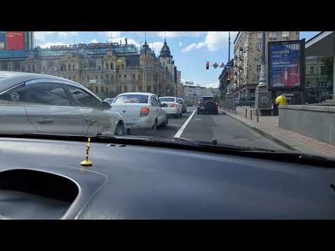 Видео: Курсы вождения авто в центре города, парковка задним ходом с 1 раза!!!