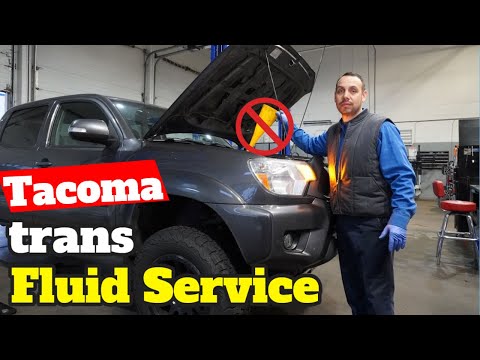 Видео: Замена трансмиссионной жидкости в Toyota Tacoma // Сделать это дома