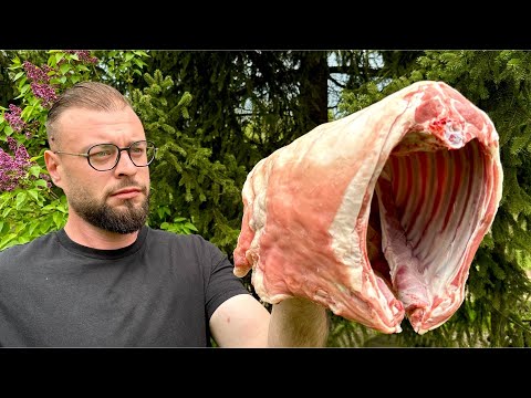 Видео: Бараньи ребрышки, фаршированные и обжаренные на вертеле. Сочное мясо ягненка.