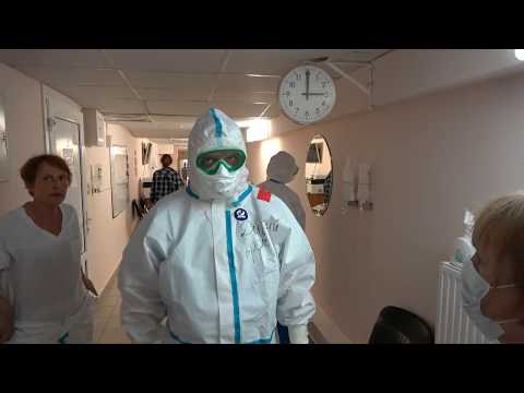 Видео: ЛЮДИ В БЕЛЫХ ХАЛАТАХ