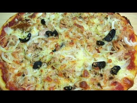 Видео: Пицца с тунцом, луком и моцареллой рецепт (Pizza tonno)