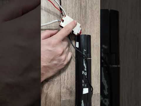 Видео: Батарея от электросамоката Iconbit (вертикальная, внутри руля) - мысли про восстановление, нюансы.