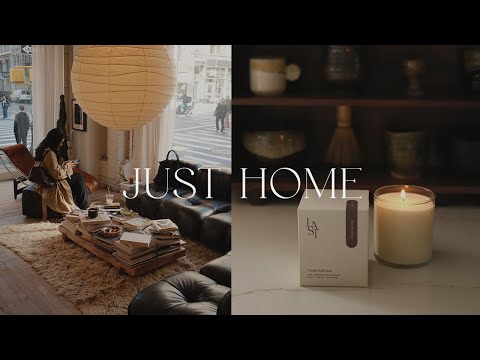 Видео: ДНЕВНИКИ JUST HOME: ОФИЦИАЛЬНЫЙ ЗАПУСК СВЕЧЕЙ И СБОРЫ ВЕЩЕЙ ДЛЯ СЛЕДУЮЩЕГО ПУТЕШЕСТВИЯ | АЛИССА Л...