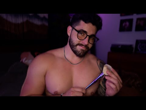 Видео: ASMR Милый парень щекочет лицо, чтобы уснуть - Мужская ASMR-ролевая игра
