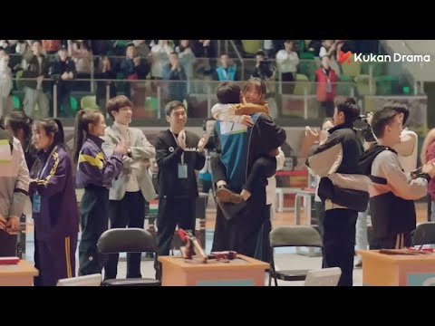 Видео: Грандиозный финал!Снайпер выиграл чемпионат, позволив ему открыто быть вместе с героиней.