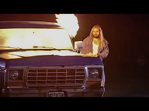 Видео: Охотник за женщинами на свободе