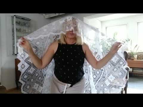 Видео: Старинный комод с текстилем вышивки крестик мебель постельное бельё  такого сейчас не делают барахол