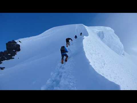 Видео: ЭКСПЕДИЦИЯ НА ПИК КОММУНИЗМА И ПИК КОРЖЕНЕВСКОЙ. АЛЬПИНИЗМ. ISMOIL SOMONI PEAK. PEAK KORZHENEVSKAYA.