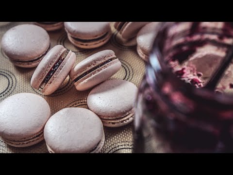 Видео: Макарон 101: как приготовить идеальные французские макароны дома | с полным рецептом макарон