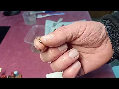 Видео: Чистка переключателей усилителя в реальном времени, от мастера