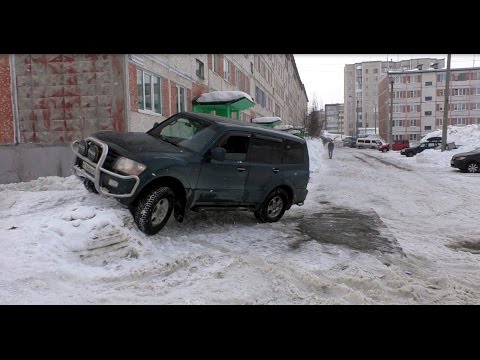 Видео: Паджеро 3 и вправду бегемотище!