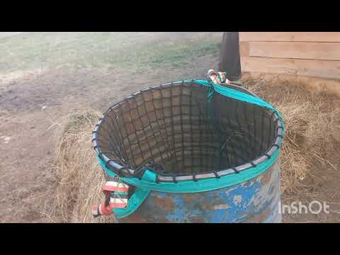 Видео: Рептухи или сенники для коз!? Что удобнее