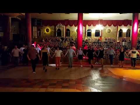 Видео: Торлашка ръченица -  Клуб по народни танци Аратлии