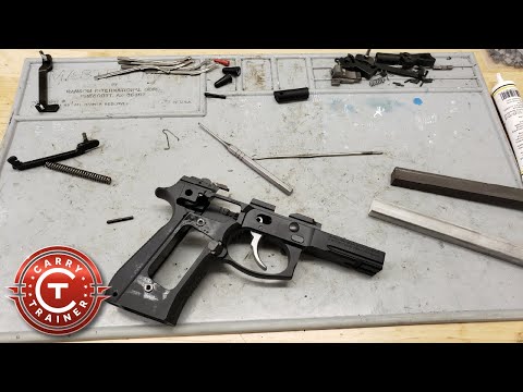 Видео: Чистка, смазка и обслуживание пистолетов с Эрнестом Лэнгдоном