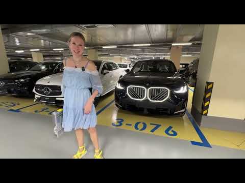 Видео: БМВ и Мерседесы в салоне "Лиса рулит".