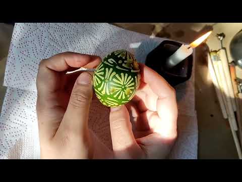 Видео: ЯК ЗНЯТИ ВІСК З ПИСАНКИ ШВИДКО. #lessonlearn  #diy