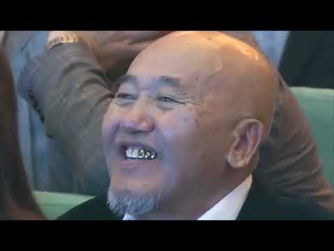 Видео: Бауыржан ШИРМЕДИНҰЛЫ мен Мұхтар НИЯЗОВ. //Алтын домбыра - 2019