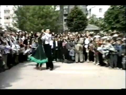 Видео: Выпускной 1998 год, с-ш № 10 г. Рыбница, ПМР - 1.avi